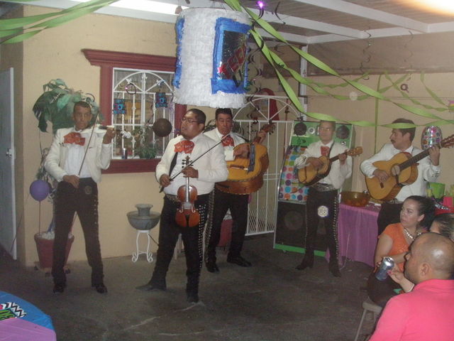 Sin Nombre