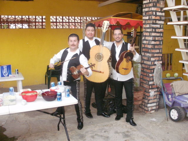 Sin Nombre